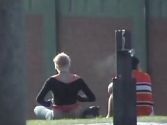 サブリナ-ムーアは明日大きな足で配管を動かしている。 女性 av 動画